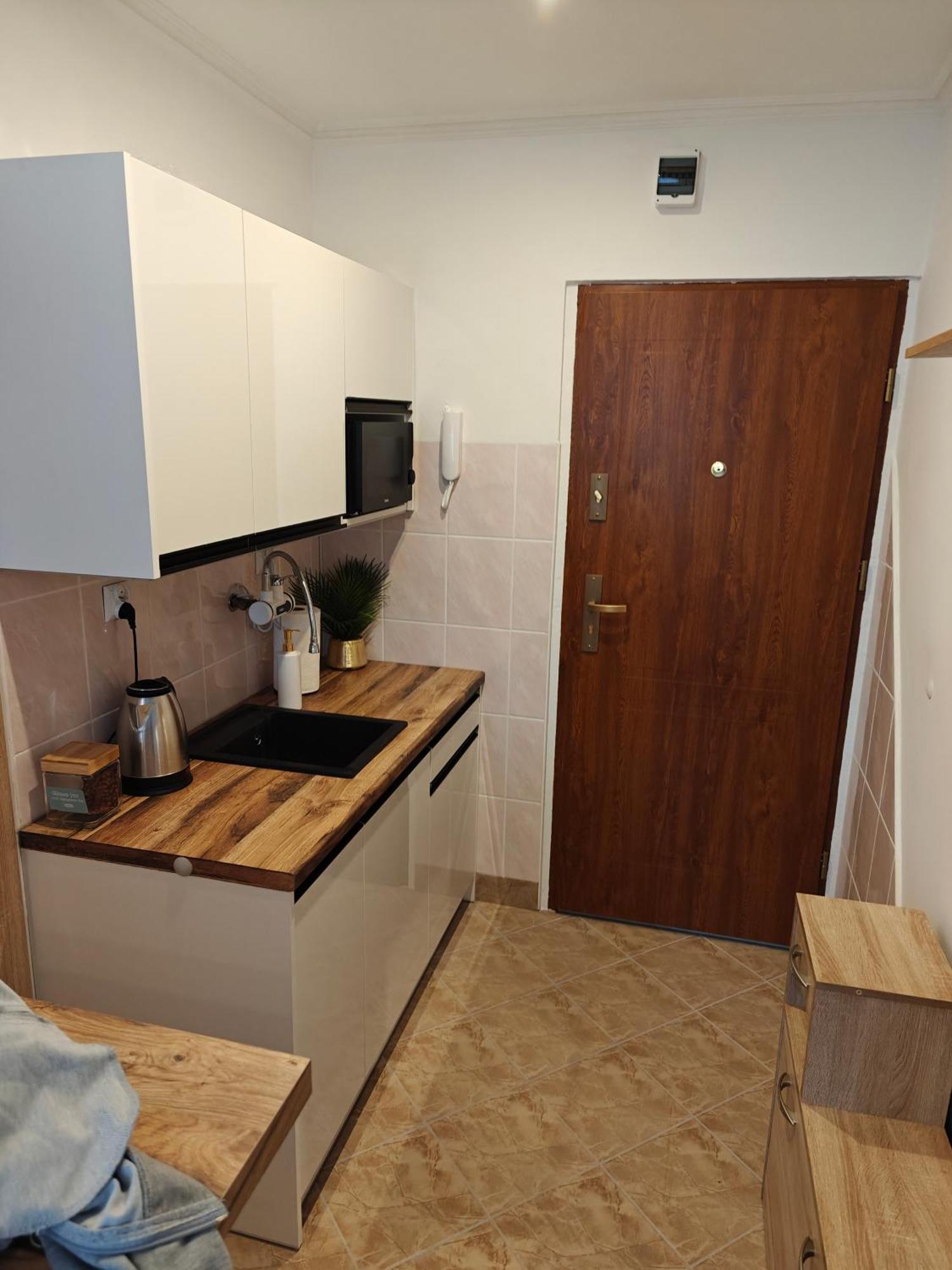 Apartament Pastelowy Kollataja Apartment Tomaszow Mazowiecki Bagian luar foto